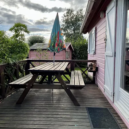 Chalet Le Chalet Rose Avec Piscine Couverte Collective
