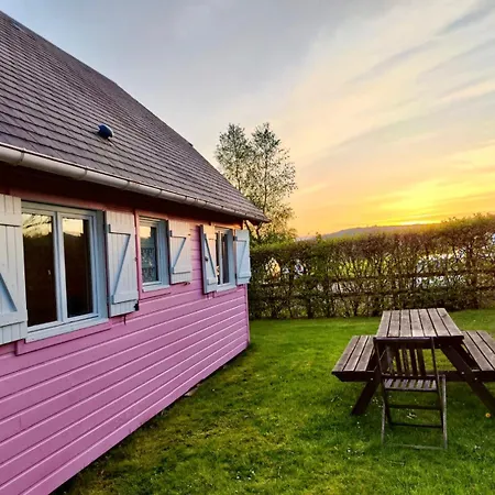 Le Chalet Rose Avec Piscine Couverte Collective Saint-Benoit-d'Hebertot