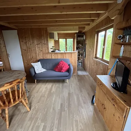 Le Chalet Rose Avec Piscine Couverte Collective *